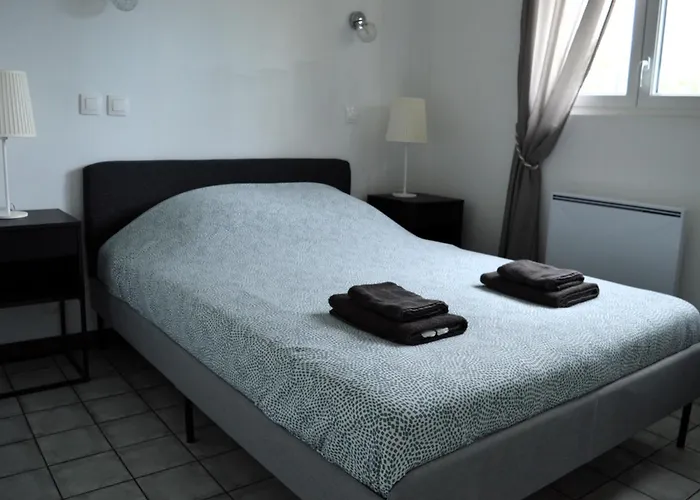 La Petite Marie-b, Terrasse, Plages A 250m