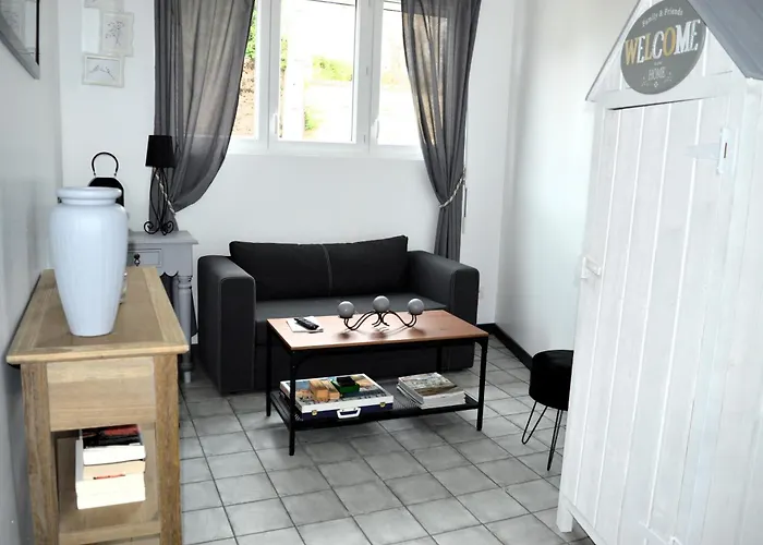 La Petite Marie-b, Terrasse, Plages à 250m Casa de Férias Luc-sur-Mer